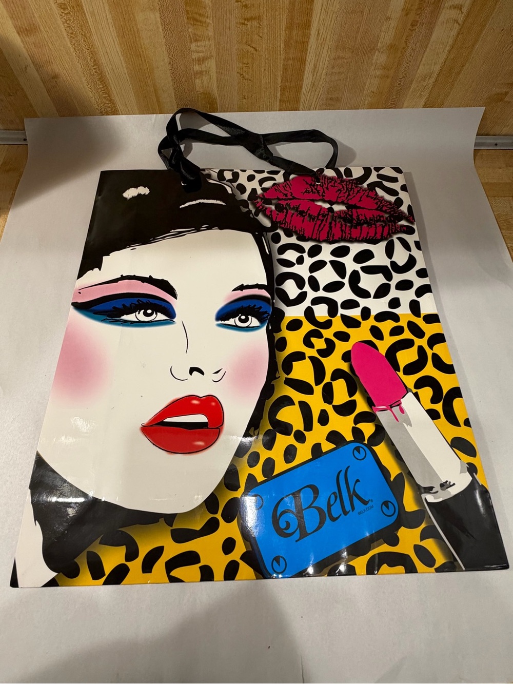 Graphic vintage Lipstick & Face party bag Tote - Belk